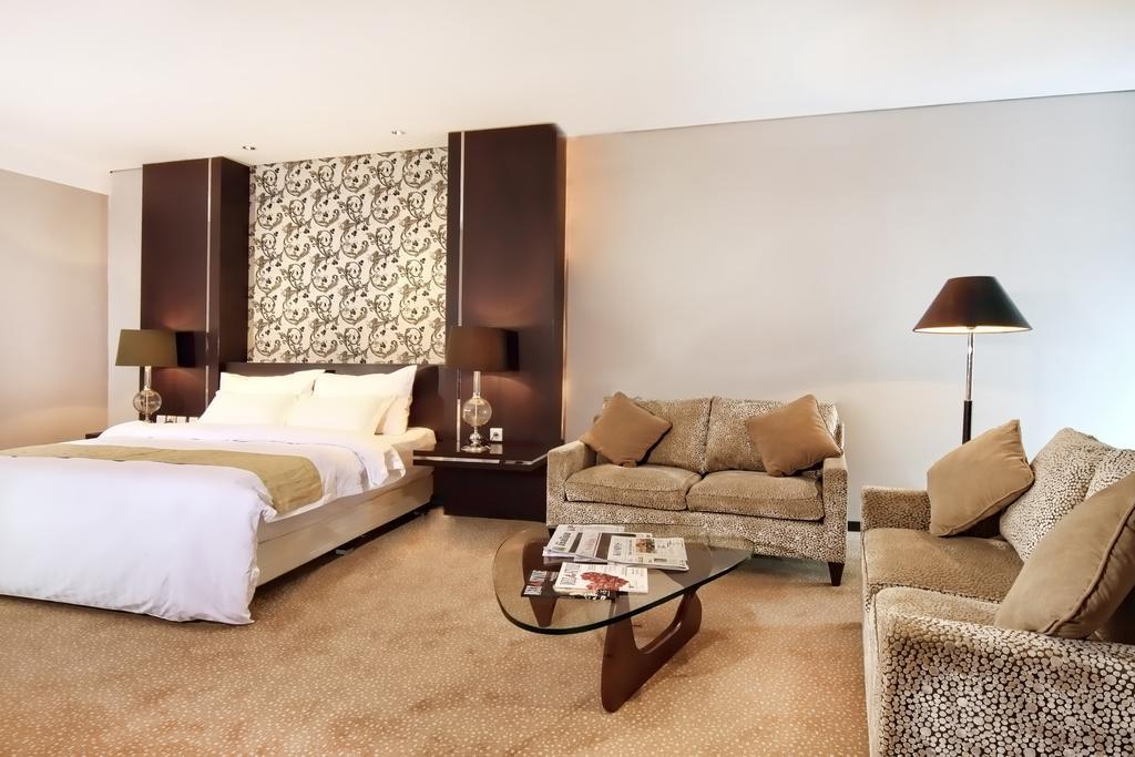 Grand Delta Hotel Медан Екстериор снимка