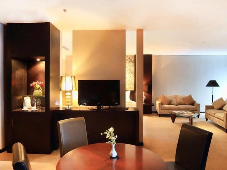 Grand Delta Hotel Медан Екстериор снимка